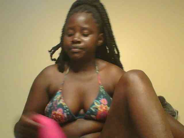 Loviett52 webcam