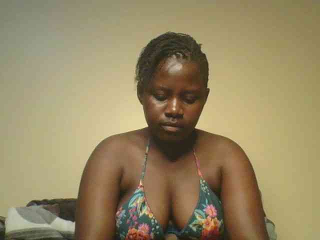 Loviett52 webcam