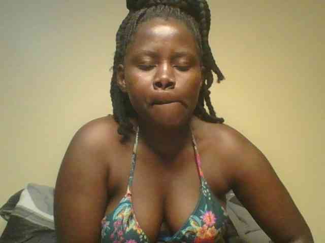 Loviett52 webcam