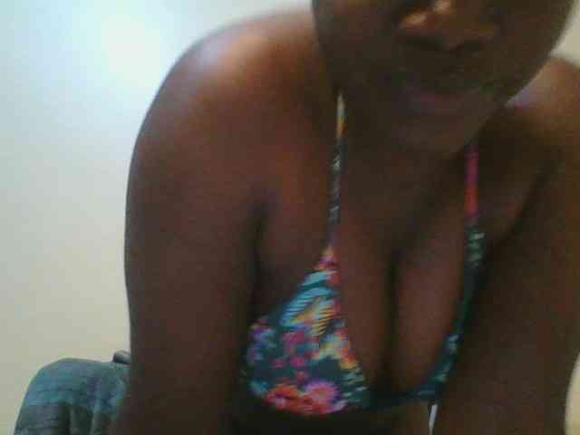 Loviett52 webcam