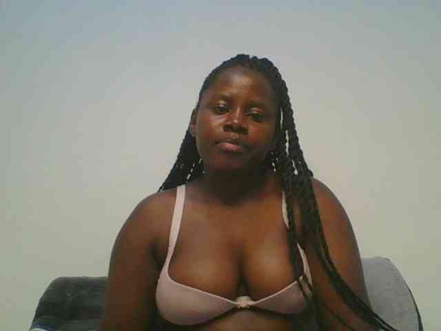 Loviett52 webcam