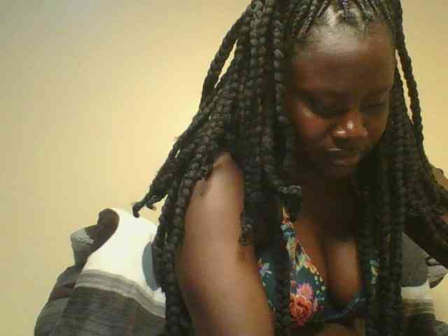 Loviett52 webcam