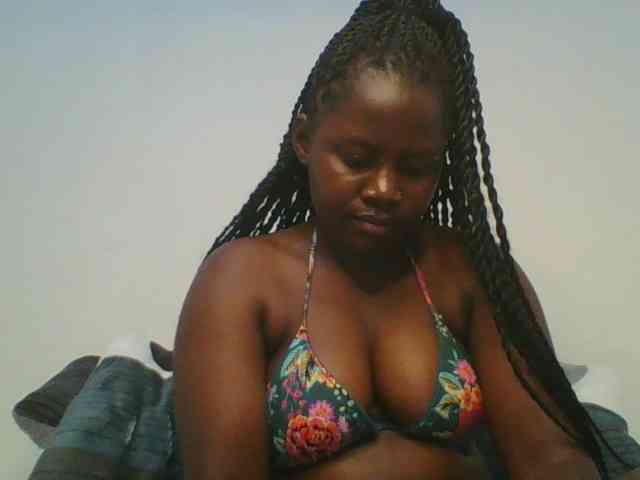 Loviett52 webcam