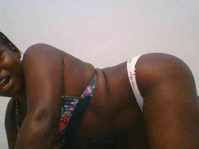 Loviett52 webcam