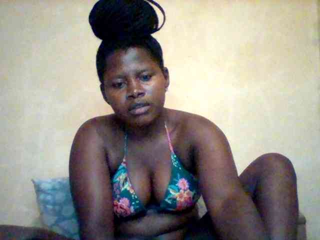 Loviett52 webcam