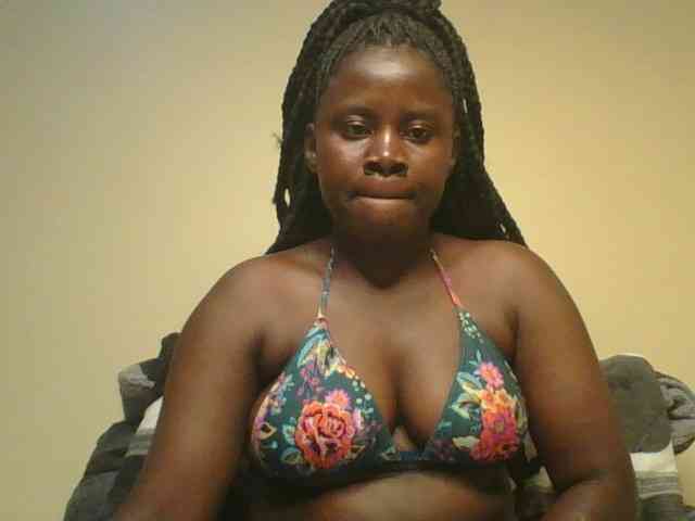 Loviett52 webcam
