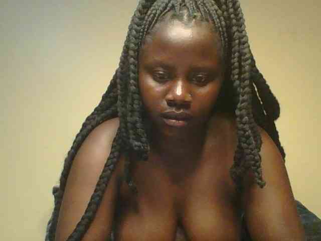 Loviett52 webcam