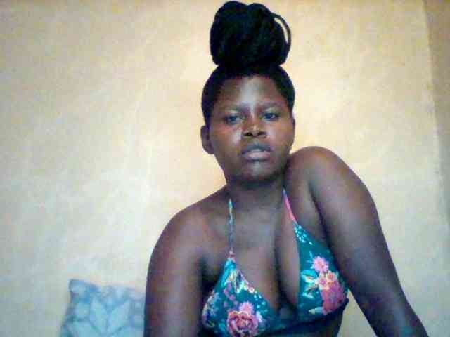 Loviett52 webcam