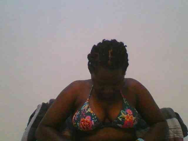 Loviett52 webcam