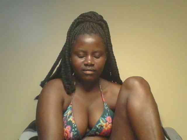 Loviett52 webcam