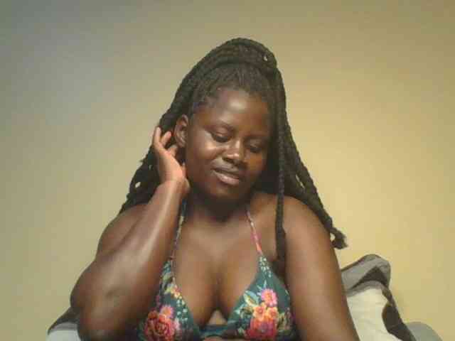 Loviett52 webcam