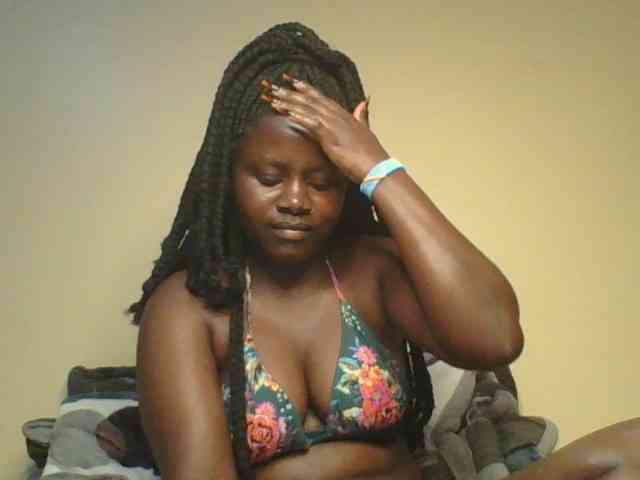 Loviett52 webcam