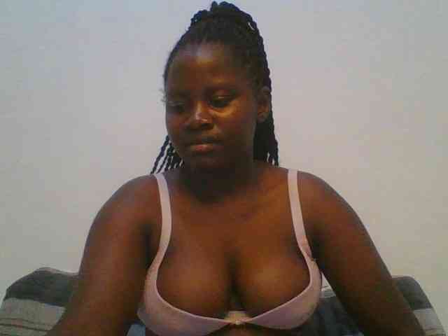 Loviett52 webcam