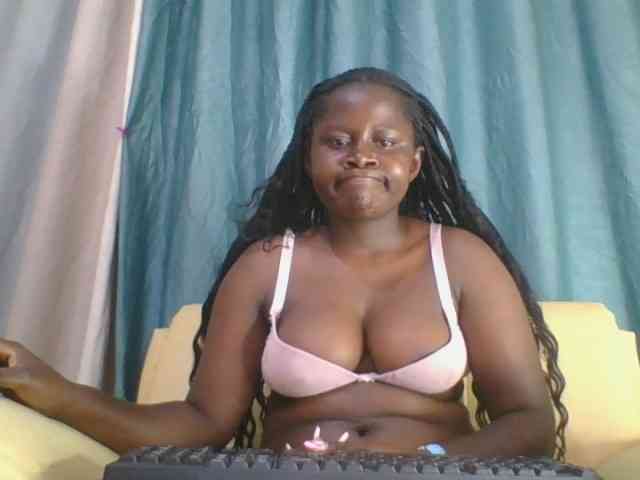 Loviett52 webcam