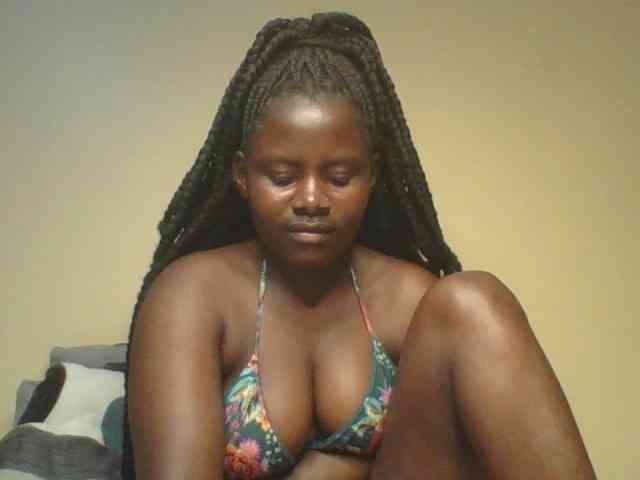 Loviett52 webcam