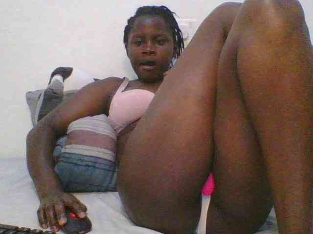 Loviett52 webcam