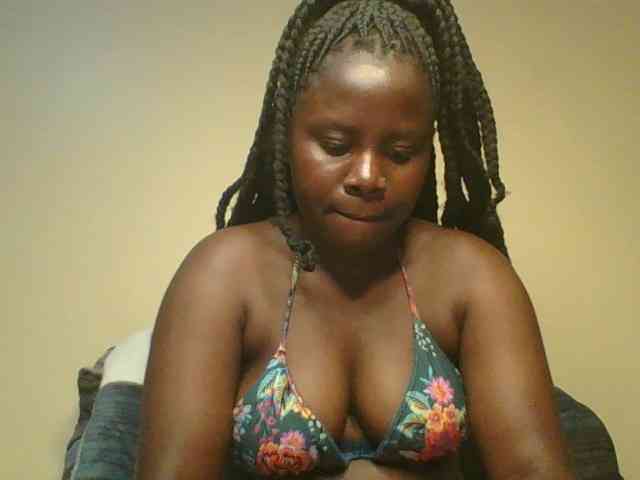 Loviett52 webcam