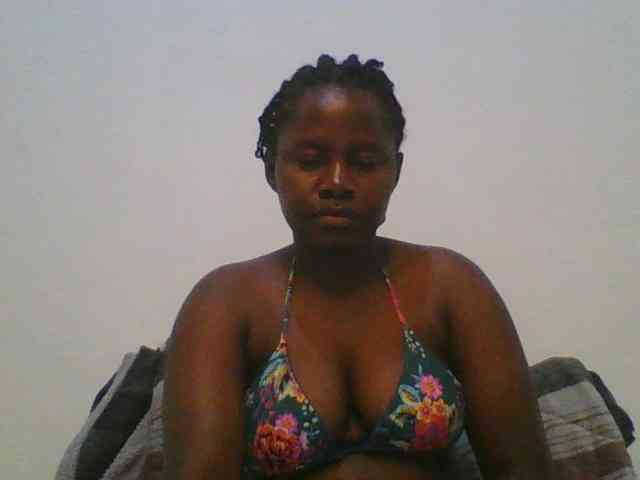 Loviett52 Live Webcam on BongaCams
