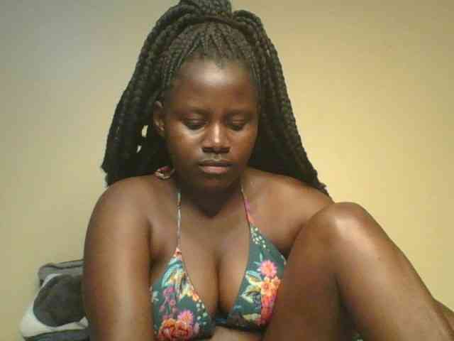 Loviett52 webcam