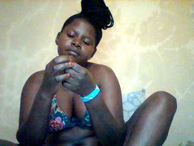 Loviett52 webcam