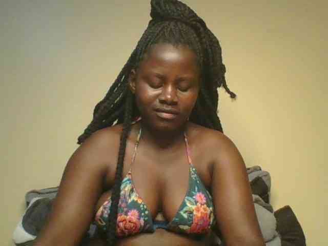 Loviett52 webcam