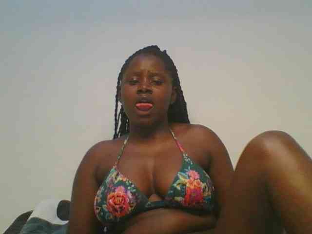 Loviett52 webcam
