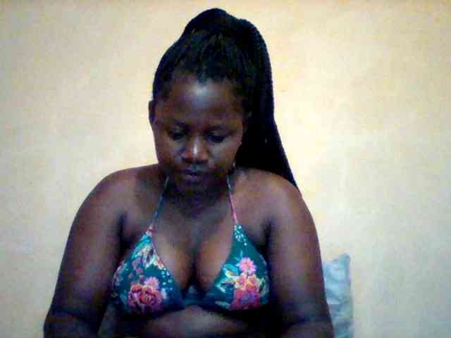 Loviett52 webcam
