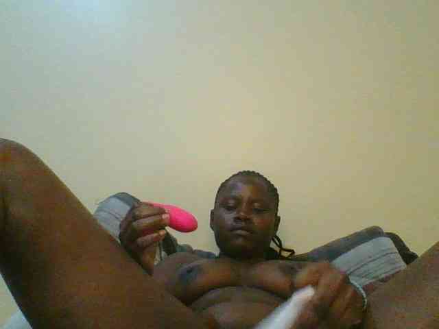 Loviett52 webcam
