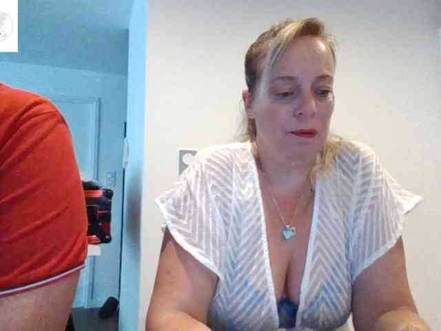 Miss-chupagirly webcam