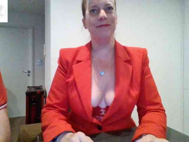 Miss-chupagirly webcam