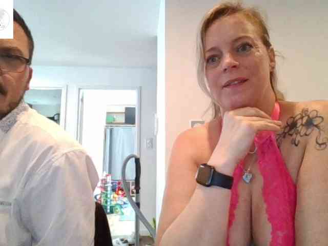 Miss-chupagirly webcam