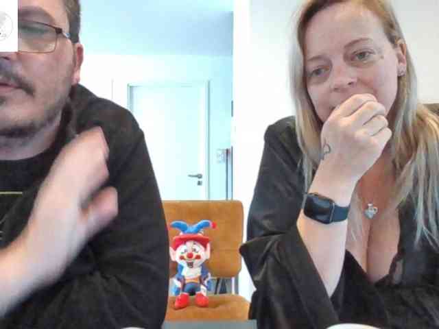 Miss-chupagirly webcam