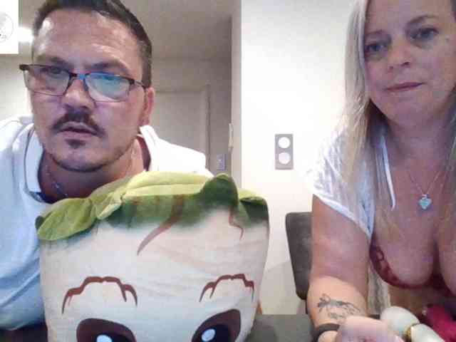 Miss-chupagirly webcam