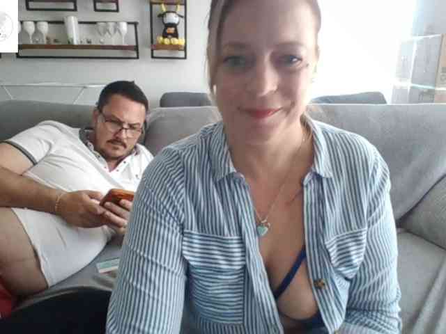 Miss-chupagirly webcam