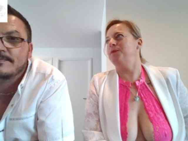 Miss-chupagirly webcam