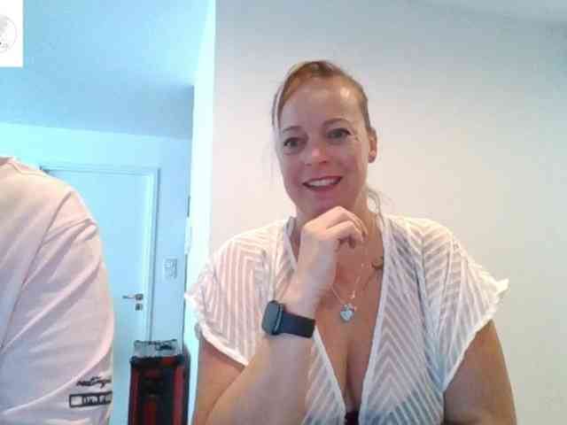 Miss-chupagirly webcam