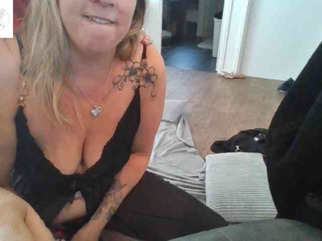 Miss-chupagirly webcam