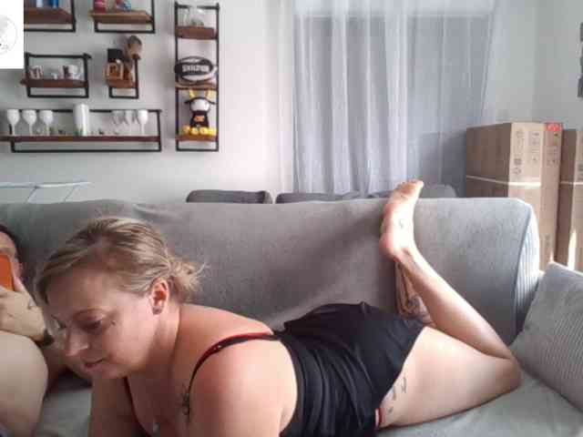 Miss-chupagirly webcam