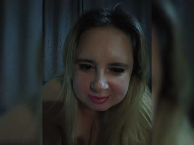 Mila2703 live cam on BongaCams