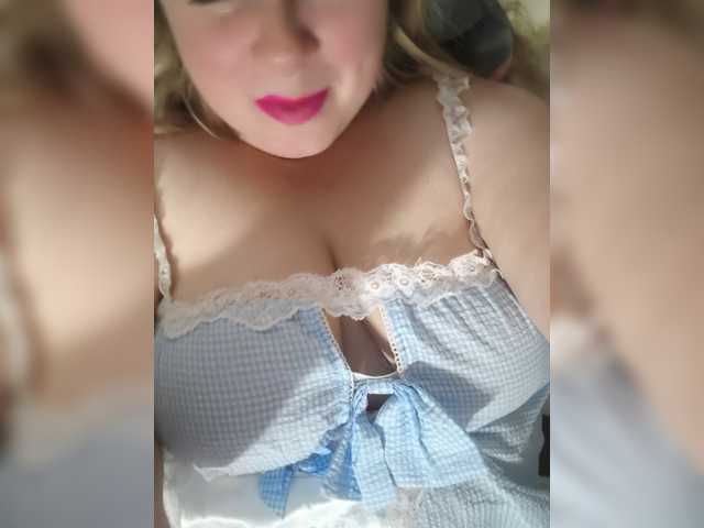 Mila2703 live cam on BongaCams