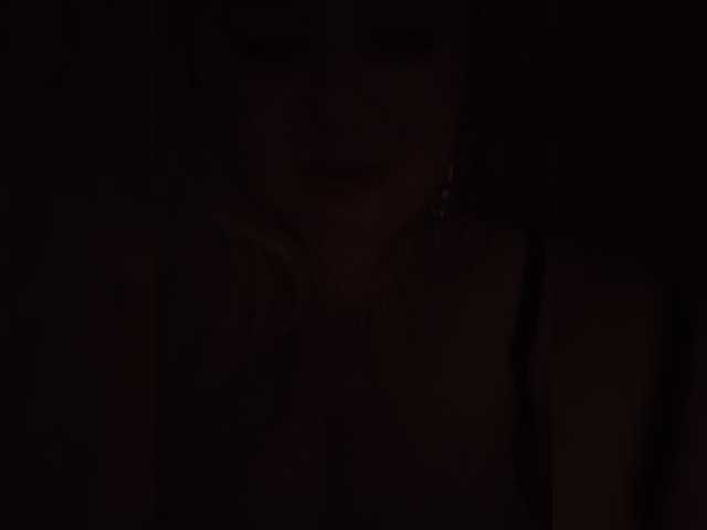 Mila2703, live now on BongaCams