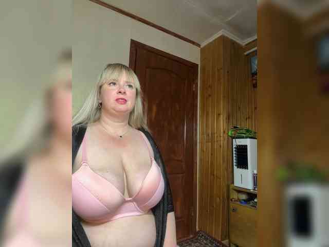 Mila2703 webcam