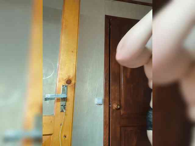 Mila2703 webcam