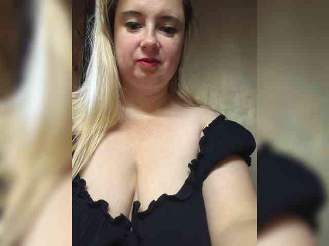 Mila2703 webcam