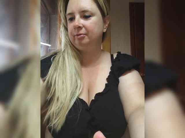 Mila2703 webcam