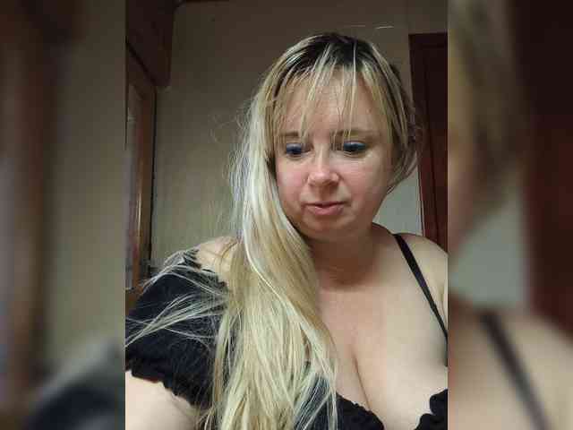 Mila2703 webcam