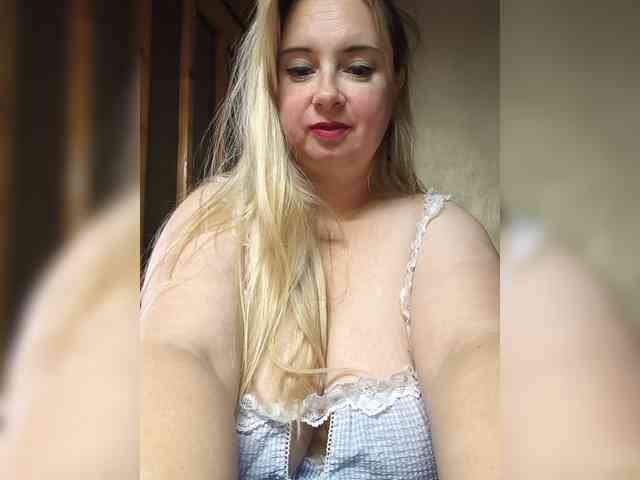 Mila2703 webcam