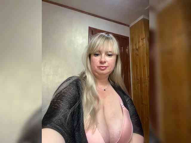 Mila2703 webcam