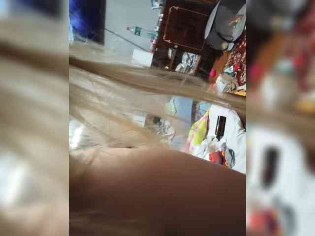 Mila2703 webcam