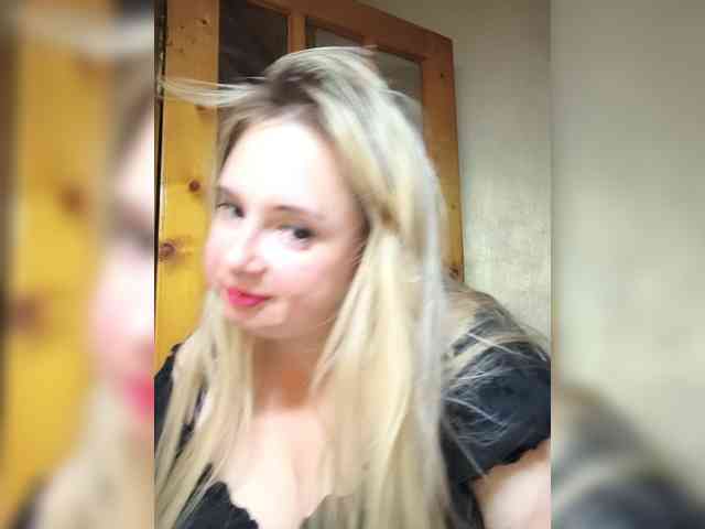 Mila2703 webcam